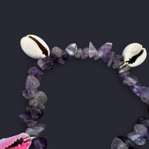 Amethyst Cowrie Shell Crystal Bead Bracelet - Picture 5 of 5